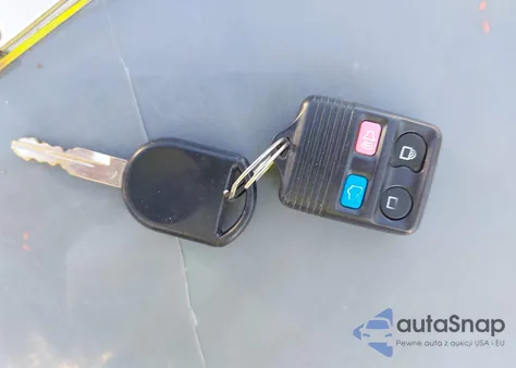 2008 Ford Focus Se/Ses from USA, damaged, VIN 1FAHP33NX8W266793